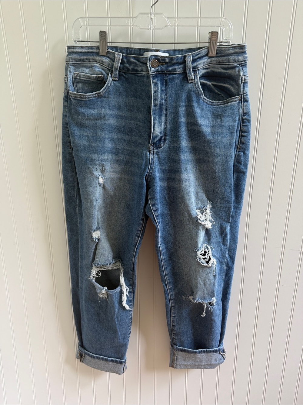 (338)Vervet Blue Distressed Cropped Jeans in Washed Blue - Women